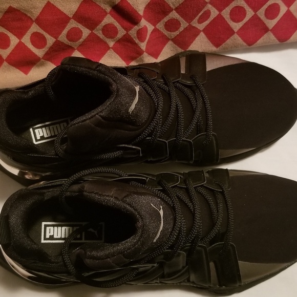 Puma - Picture 2 of 7